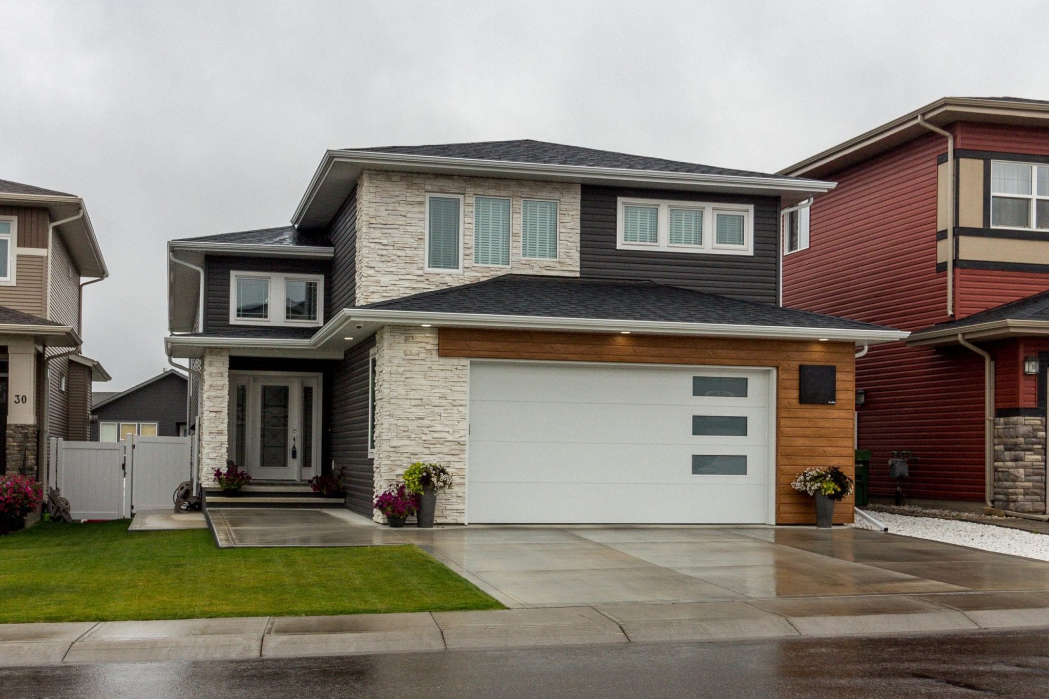 Laredo Walkout BiLevel Levi Rio Custom Home Builders Ltd.